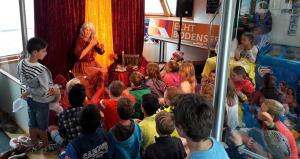09erzaehlenmaerchenschiff03